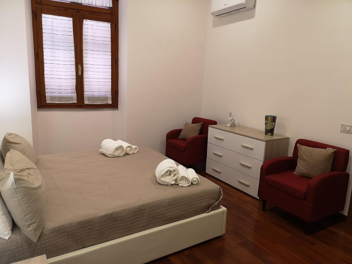 Marina Apartment City Centre Cagliari Eksteriør billede