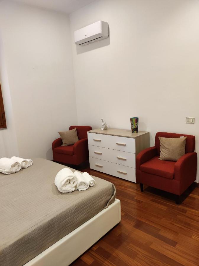 Marina Apartment City Centre Cagliari Eksteriør billede
