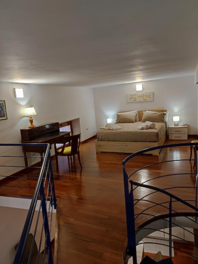 Marina Apartment City Centre Cagliari Eksteriør billede